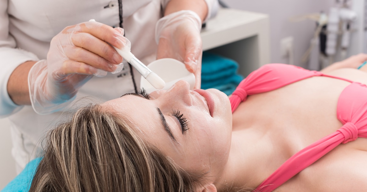 Stay Safe – The Risks of Getting a Chemical Peel During Atlanta’s Sweltering Summer